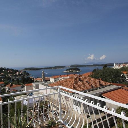 Tanya-Apartments And Rooms Đảo Hvar Ngoại thất bức ảnh