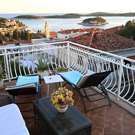 Tanya-Apartments And Rooms Đảo Hvar Ngoại thất bức ảnh
