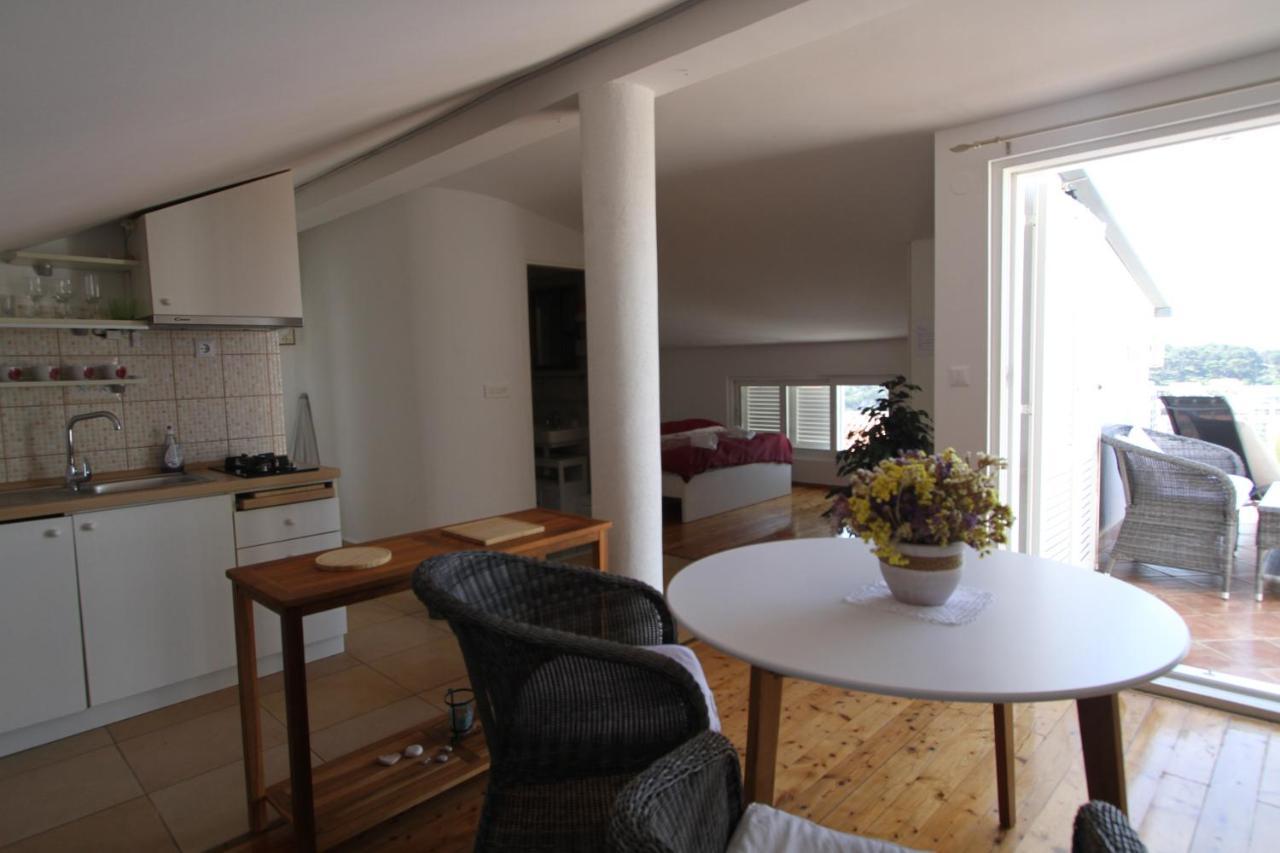 Tanya-Apartments And Rooms Đảo Hvar Ngoại thất bức ảnh