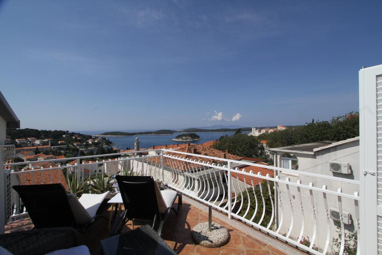 Tanya-Apartments And Rooms Đảo Hvar Ngoại thất bức ảnh
