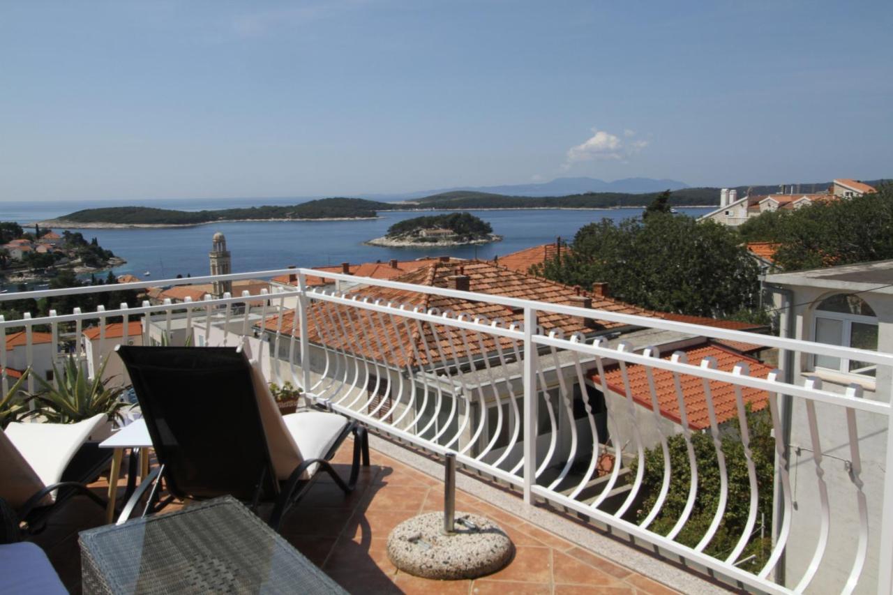 Tanya-Apartments And Rooms Đảo Hvar Ngoại thất bức ảnh