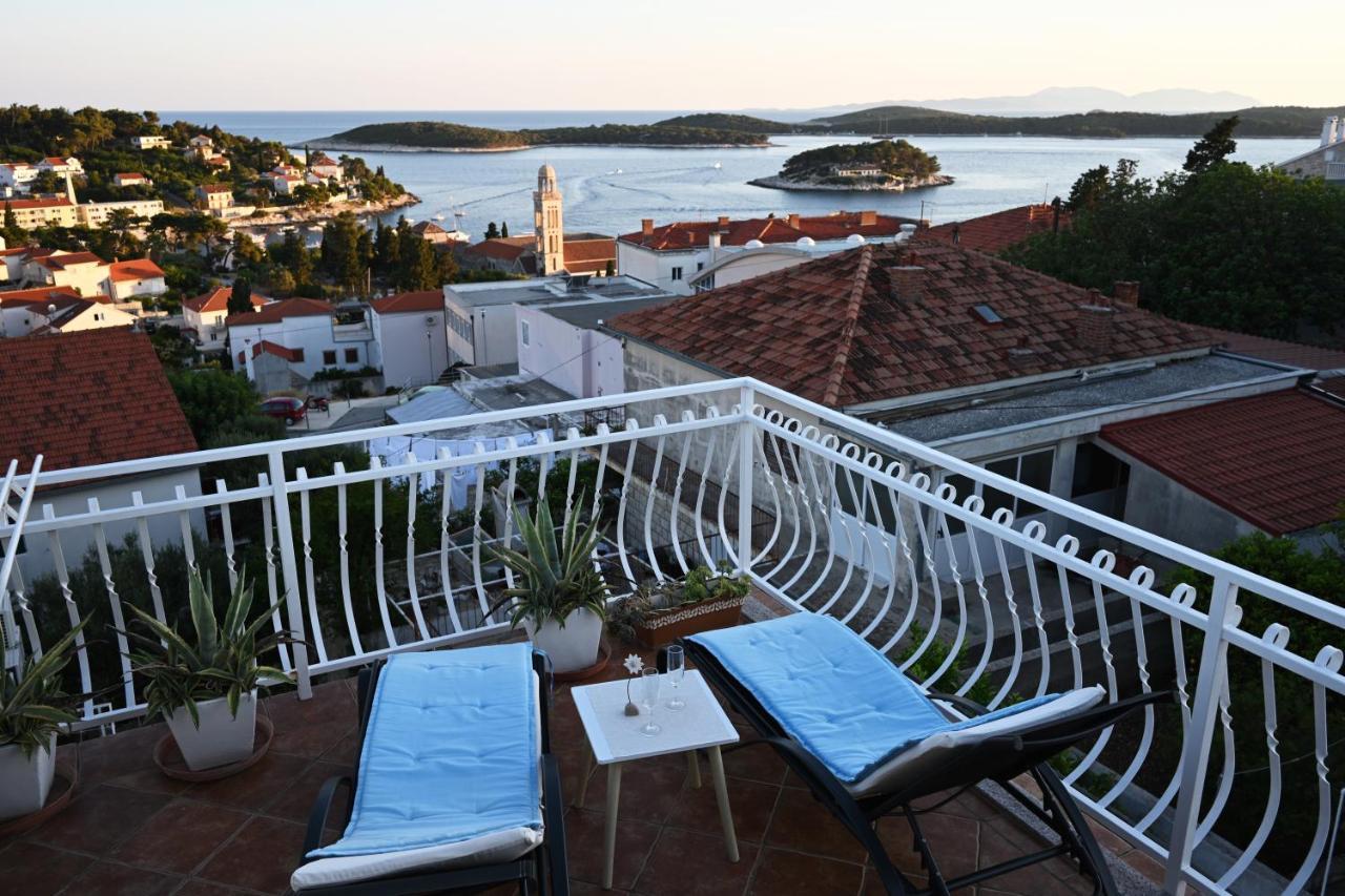 Tanya-Apartments And Rooms Đảo Hvar Ngoại thất bức ảnh