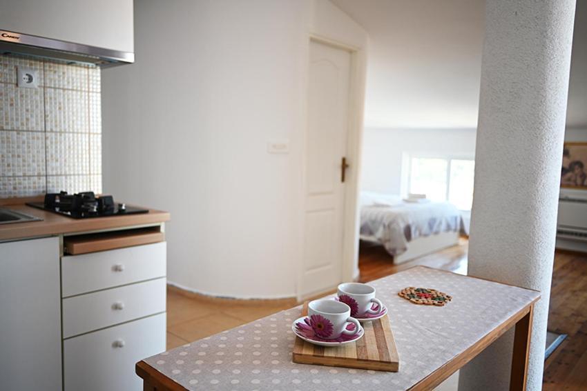 Tanya-Apartments And Rooms Đảo Hvar Ngoại thất bức ảnh
