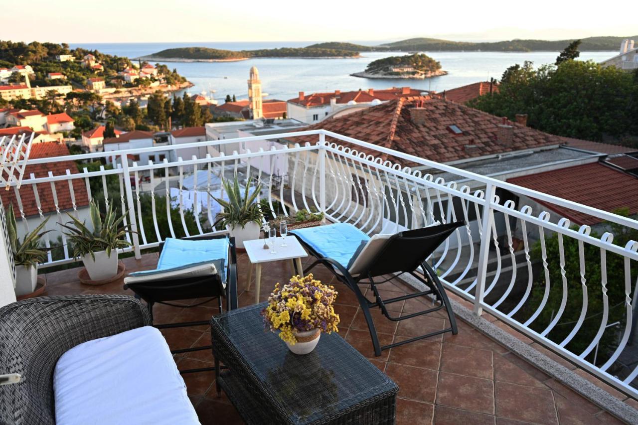 Tanya-Apartments And Rooms Đảo Hvar Ngoại thất bức ảnh