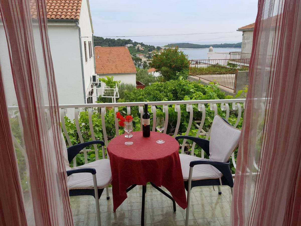 Tanya-Apartments And Rooms Đảo Hvar Ngoại thất bức ảnh