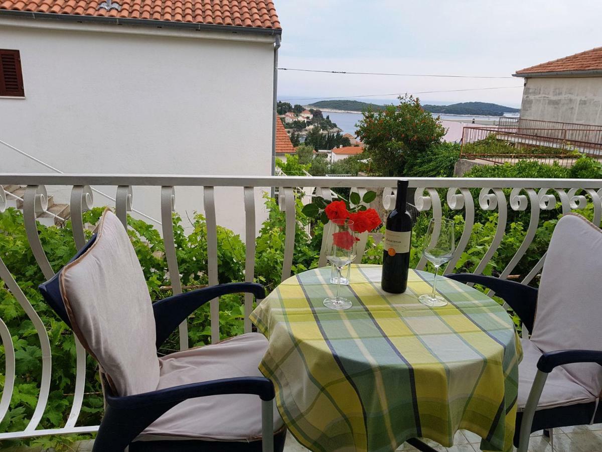Tanya-Apartments And Rooms Đảo Hvar Ngoại thất bức ảnh