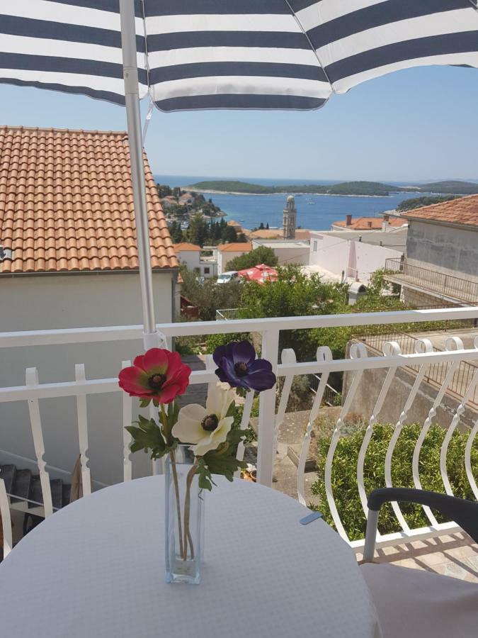 Tanya-Apartments And Rooms Đảo Hvar Ngoại thất bức ảnh