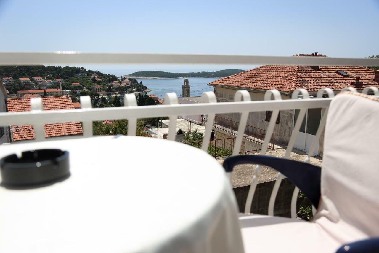 Tanya-Apartments And Rooms Đảo Hvar Ngoại thất bức ảnh