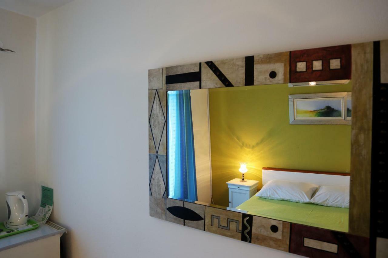 Tanya-Apartments And Rooms Đảo Hvar Ngoại thất bức ảnh
